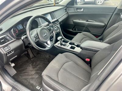 2018 Kia Optima LX Turbo   - Photo 9 - Auburn, WA 98002