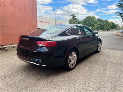 2016 Chrysler 200 Limited   - Photo 5 - Auburn, WA 98002