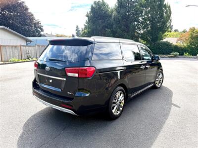 2016 Kia Sedona Limited   - Photo 4 - Auburn, WA 98002