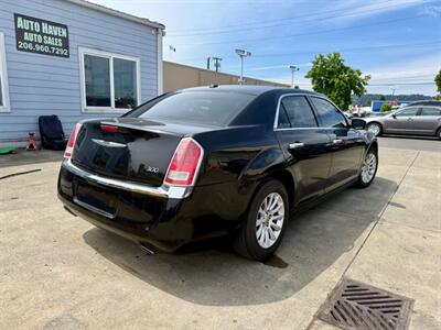 2014 Chrysler 300 Series   - Photo 4 - Auburn, WA 98002