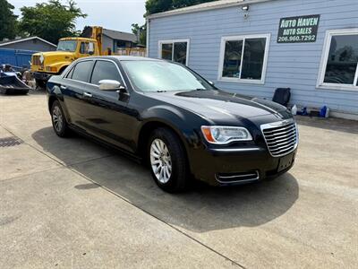 2014 Chrysler 300 Series   - Photo 2 - Auburn, WA 98002