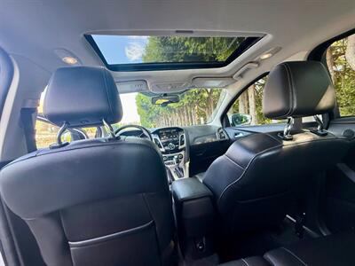 2012 Ford Focus SEL   - Photo 11 - Auburn, WA 98002