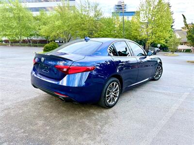 2017 Alfa Romeo Giulia   - Photo 7 - Auburn, WA 98002