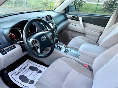 2013 Toyota Highlander   - Photo 10 - Auburn, WA 98002