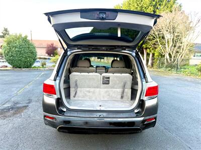 2013 Toyota Highlander   - Photo 8 - Auburn, WA 98002