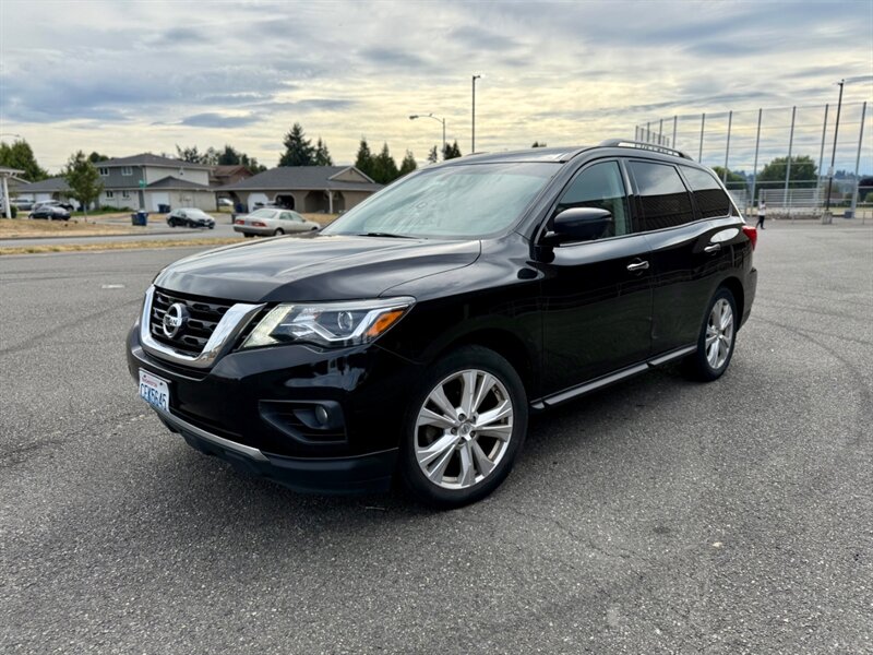 2018 Nissan Pathfinder SL  