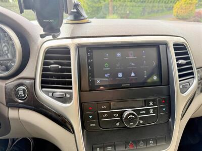 2011 Jeep Grand Cherokee Laredo X   - Photo 13 - Auburn, WA 98002