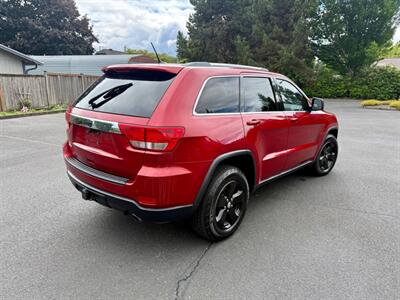 2011 Jeep Grand Cherokee Laredo X   - Photo 6 - Auburn, WA 98002
