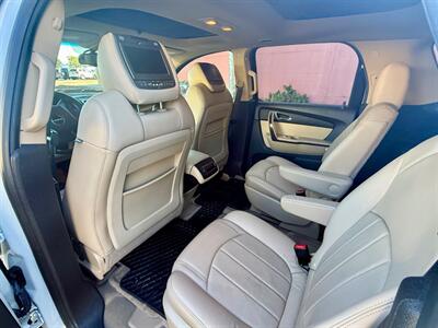 2012 GMC Acadia Denali   - Photo 12 - Auburn, WA 98002
