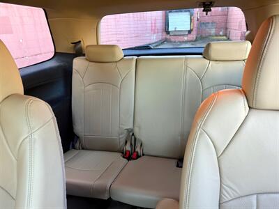 2012 GMC Acadia Denali   - Photo 13 - Auburn, WA 98002