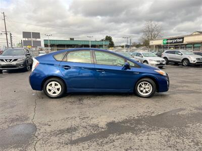 2010 Toyota Prius IV   - Photo 4 - Auburn, WA 98002