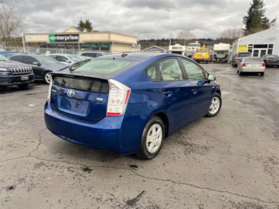 2010 Toyota Prius IV   - Photo 5 - Auburn, WA 98002