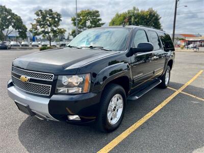 2013 Chevrolet Suburban LT   - Photo 1 - Auburn, WA 98002