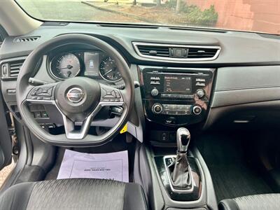 2017 Nissan Rogue S   - Photo 9 - Auburn, WA 98002