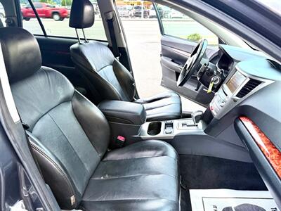 2010 Subaru Outback 2.5i Limited   - Photo 11 - Auburn, WA 98002
