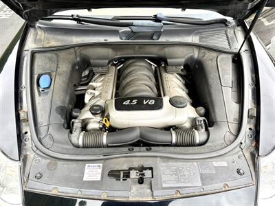 2006 Porsche Cayenne S   - Photo 12 - Auburn, WA 98002