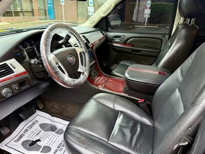 2007 Cadillac Escalade   - Photo 8 - Auburn, WA 98002