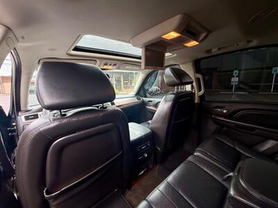 2007 Cadillac Escalade   - Photo 11 - Auburn, WA 98002