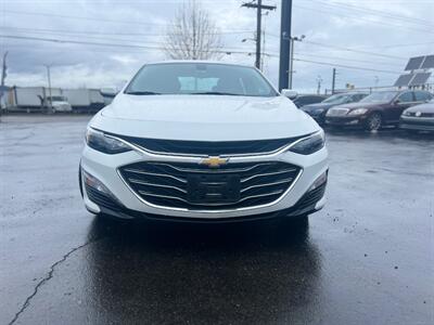 2020 Chevrolet Malibu LT   - Photo 2 - Auburn, WA 98002