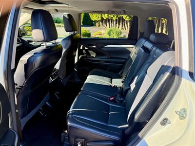 2015 Toyota Highlander XLE   - Photo 10 - Auburn, WA 98002