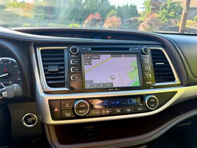 2015 Toyota Highlander XLE   - Photo 14 - Auburn, WA 98002