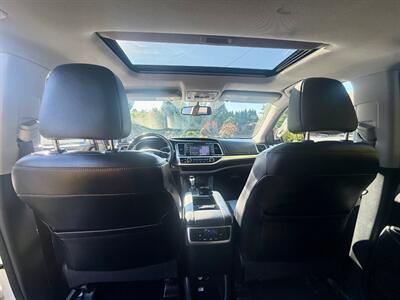 2015 Toyota Highlander XLE   - Photo 11 - Auburn, WA 98002