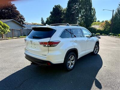 2015 Toyota Highlander XLE   - Photo 4 - Auburn, WA 98002
