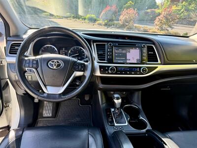 2015 Toyota Highlander XLE   - Photo 8 - Auburn, WA 98002