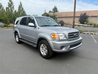 2001 Toyota Sequoia SR5   - Photo 2 - Auburn, WA 98002