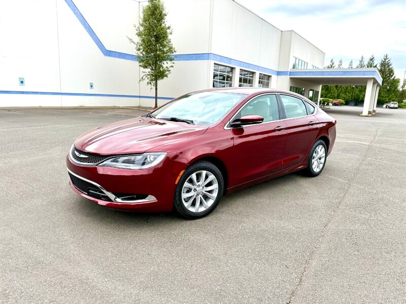 2015 Chrysler 200 C   - Photo 1 - Auburn, WA 98002