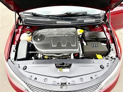 2015 Chrysler 200 C   - Photo 14 - Auburn, WA 98002