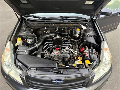 2011 Subaru Outback 3.6R Limited   - Photo 13 - Auburn, WA 98002