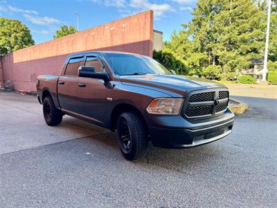 2017 RAM 1500 ST  Crew Cab 4x4 - Photo 2 - Auburn, WA 98002