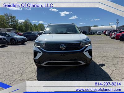 2024 Volkswagen Taos S 4Motion - Photo 2 - Clarion, PA 16214