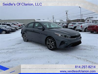 2022 Kia Forte LXS   - Photo 3 - Clarion, PA 16214