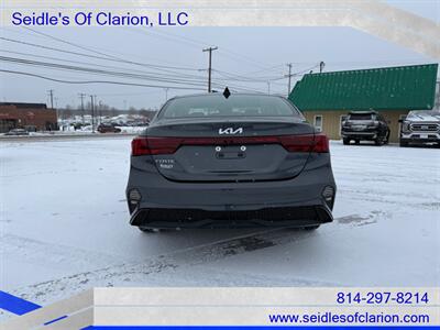 2022 Kia Forte LXS   - Photo 8 - Clarion, PA 16214