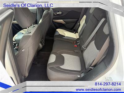 2018 Jeep Cherokee Latitude   - Photo 8 - Clarion, PA 16214