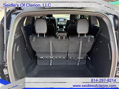 2026 Chrysler Pacifica Select   - Photo 9 - Clarion, PA 16214