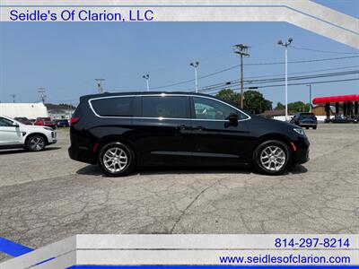 2026 Chrysler Pacifica Select   - Photo 4 - Clarion, PA 16214