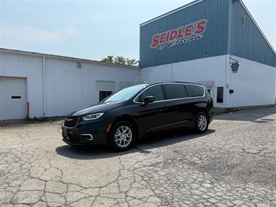 2026 Chrysler Pacifica Select Minivan