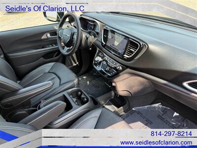 2026 Chrysler Pacifica Select   - Photo 18 - Clarion, PA 16214