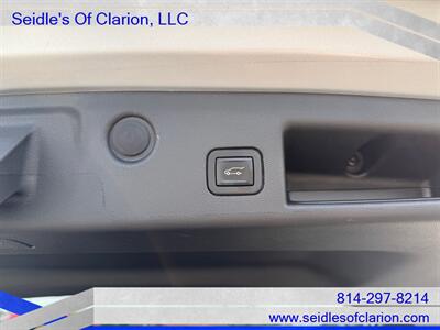 2022 Chevrolet Equinox LT   - Photo 11 - Clarion, PA 16214