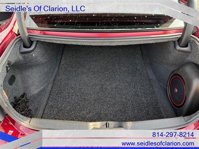 2017 Dodge Charger SXT   - Photo 17 - Clarion, PA 16214