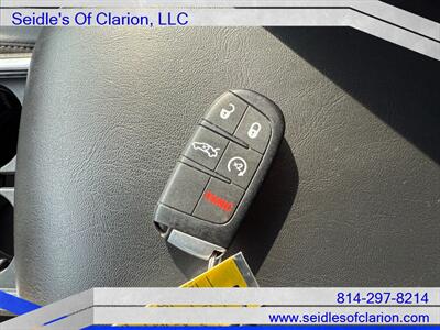 2017 Dodge Charger SXT   - Photo 33 - Clarion, PA 16214