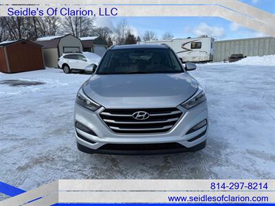 2017 Hyundai TUCSON SE   - Photo 2 - Clarion, PA 16214