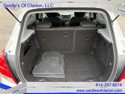 2022 Chevrolet Trax LS   - Photo 10 - Clarion, PA 16214