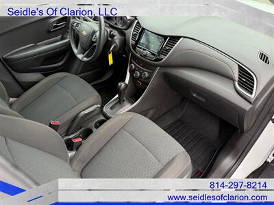 2022 Chevrolet Trax LS   - Photo 13 - Clarion, PA 16214
