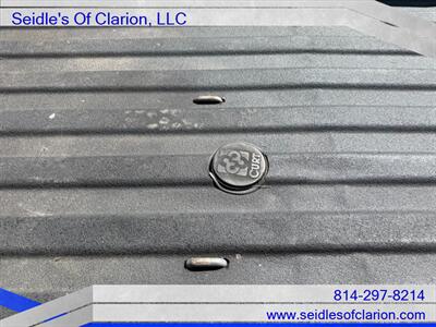 2017 GMC Sierra 2500HD SLT   - Photo 10 - Clarion, PA 16214
