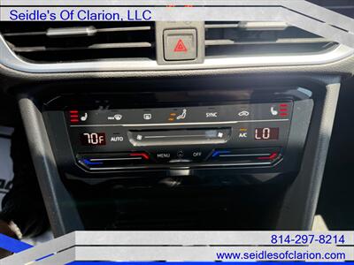 2025 Volkswagen Taos SE 4Motion   - Photo 21 - Clarion, PA 16214