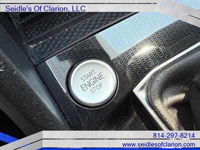 2025 Volkswagen Taos SE 4Motion   - Photo 25 - Clarion, PA 16214